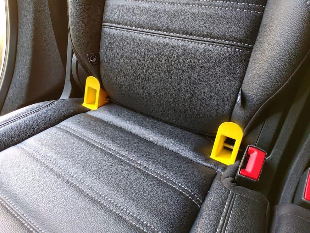 ISOFIX Guider Installation
