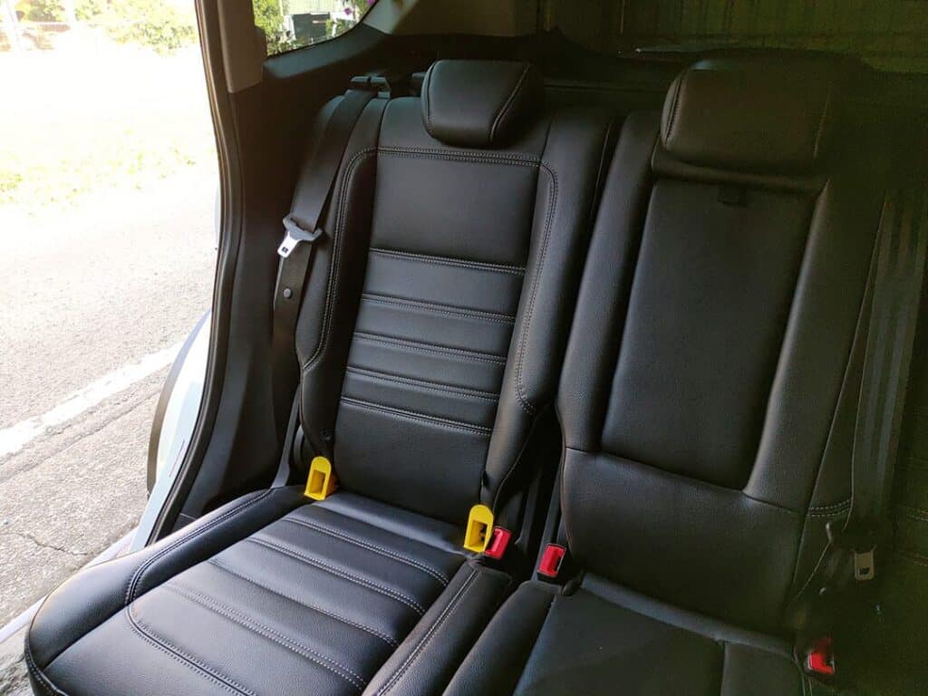 ISOFIX Guider Installation